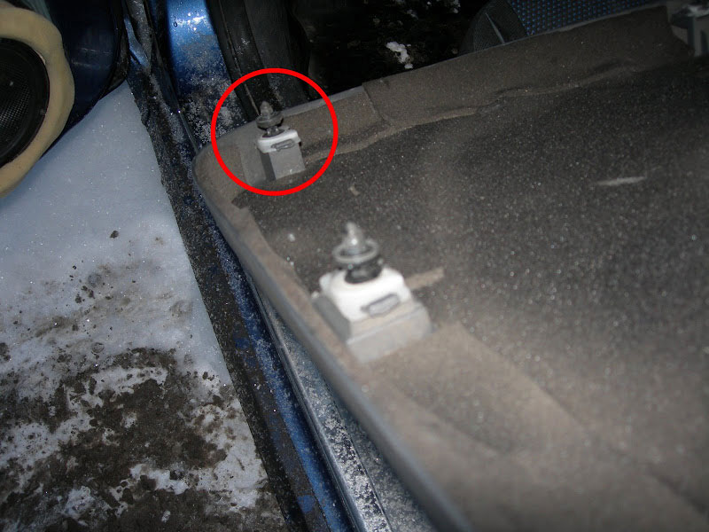 Обшивка двери Форд Фокус 3